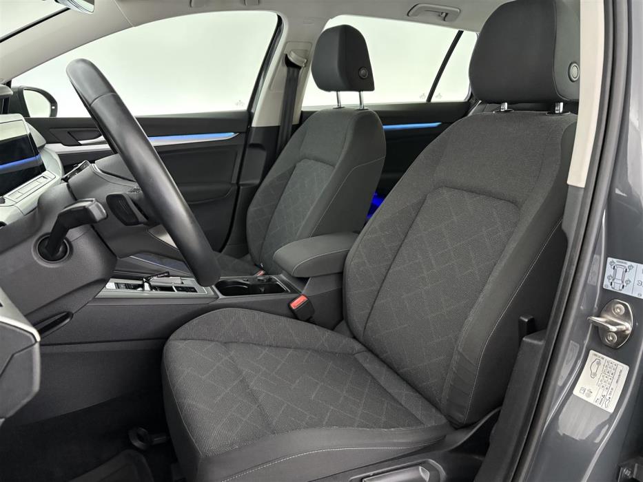 Volkswagen Golf 2021