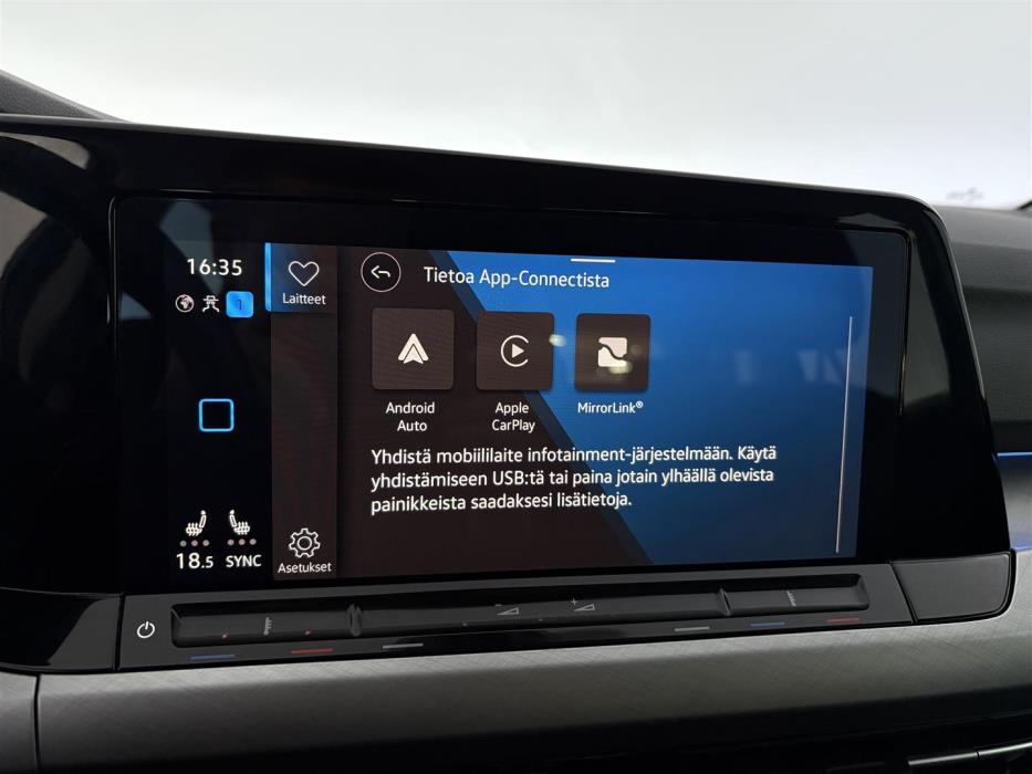 Volkswagen Golf 2021