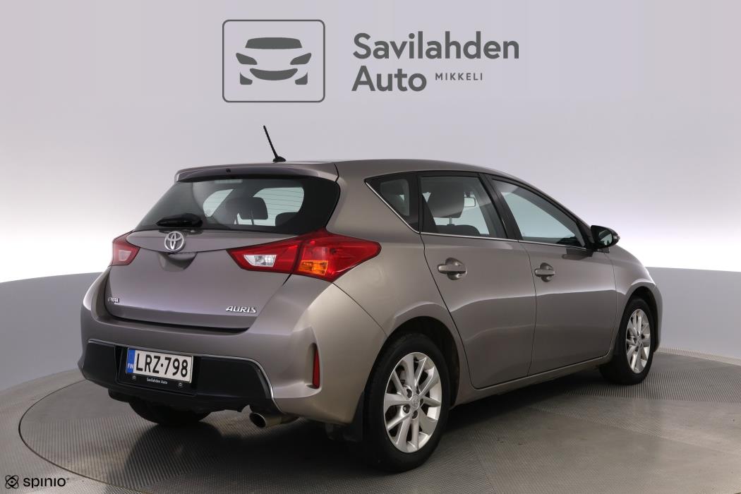 Toyota Auris 2013