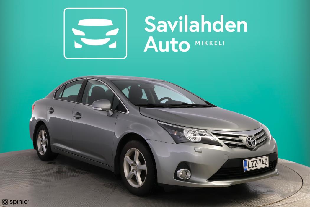 TOYOTA Avensis 2012