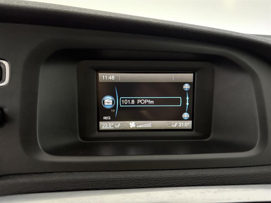 VOLVO V40 2013