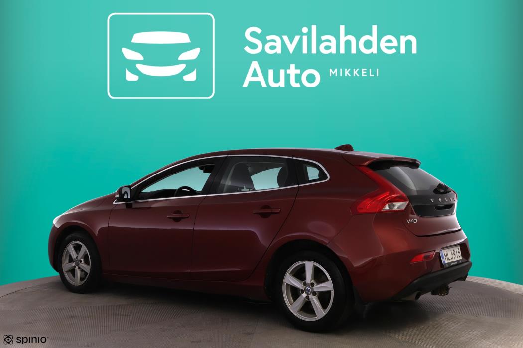 VOLVO V40 2013