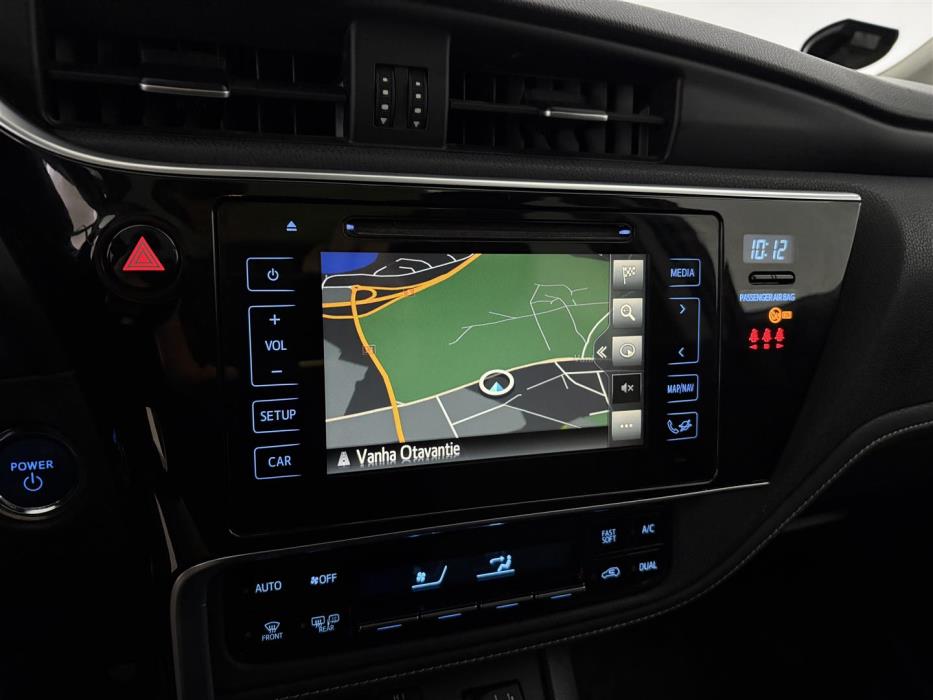 TOYOTA Auris 2018