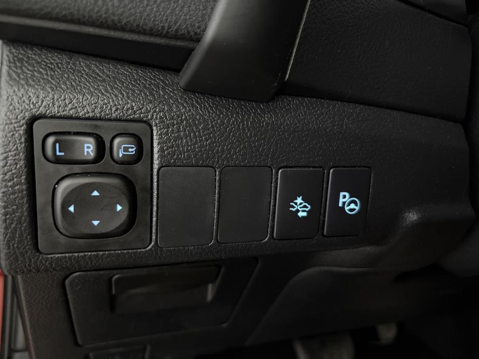 TOYOTA Auris 2018