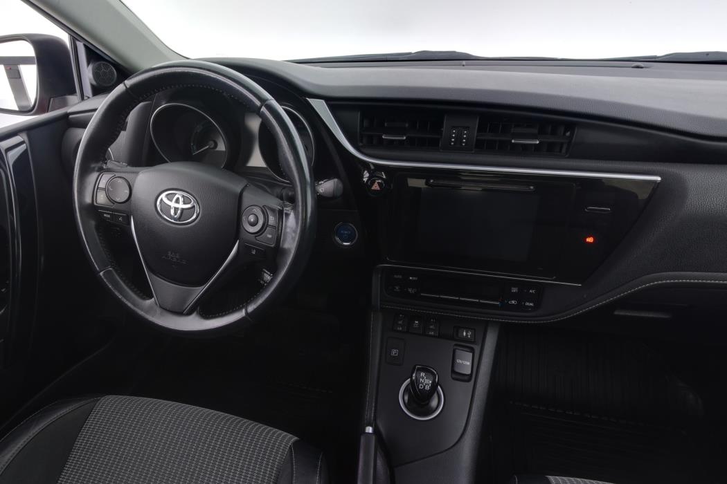 TOYOTA Auris 2018