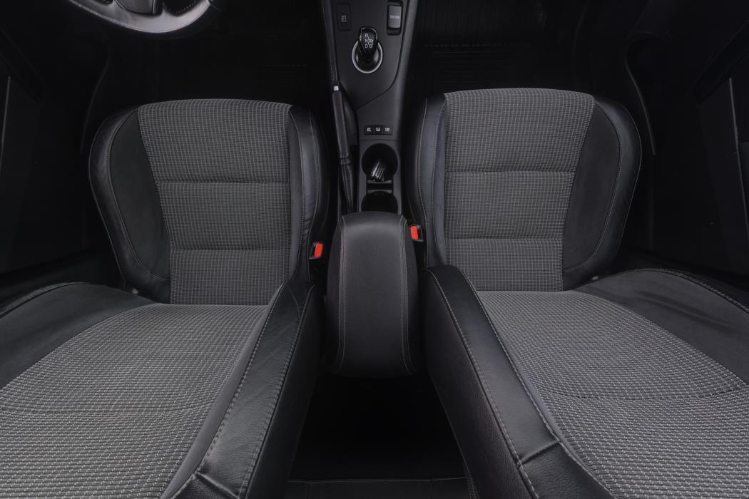TOYOTA Auris 2018