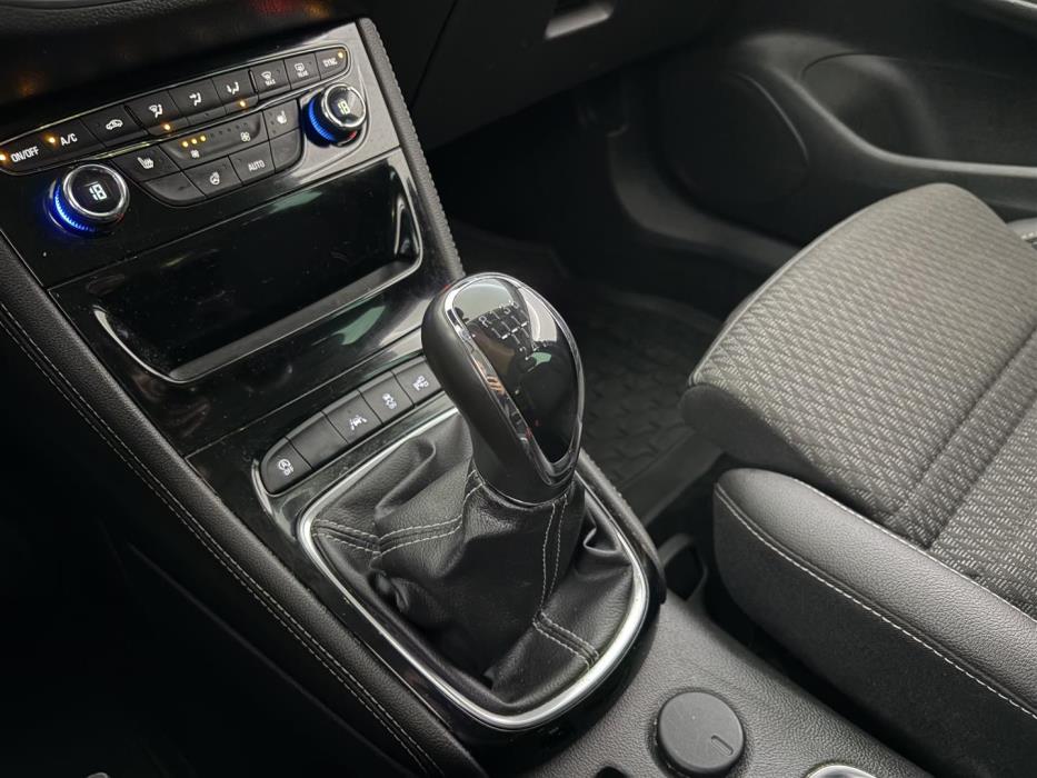 OPEL Astra 2016