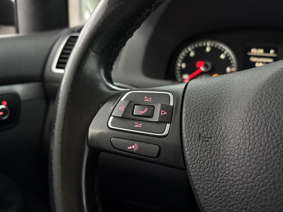 Volkswagen Touran 2012
