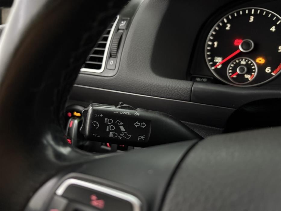 Volkswagen Touran 2012