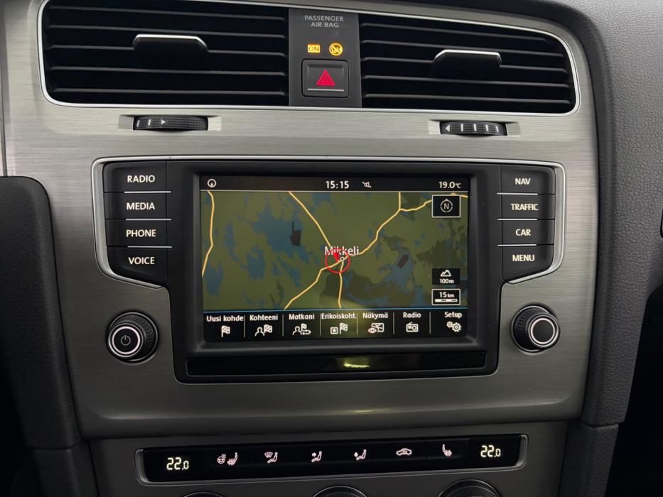 VOLKSWAGEN Golf 2016
