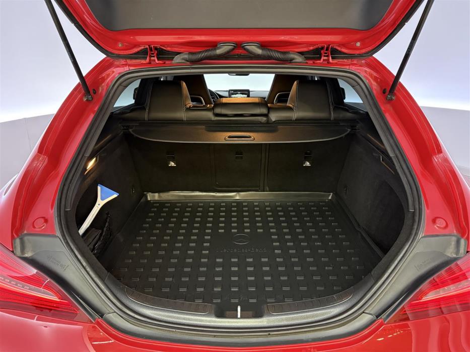 MERCEDES-BENZ CLA 2017