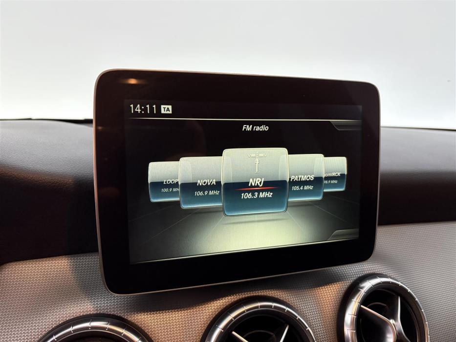 MERCEDES-BENZ CLA 2017