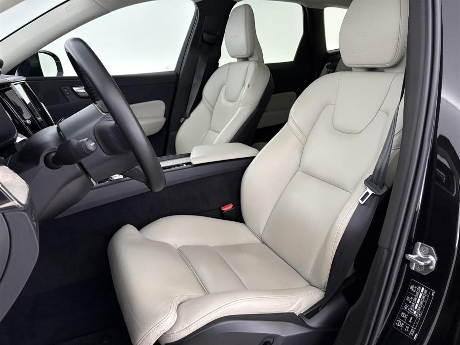 VOLVO XC60 2020