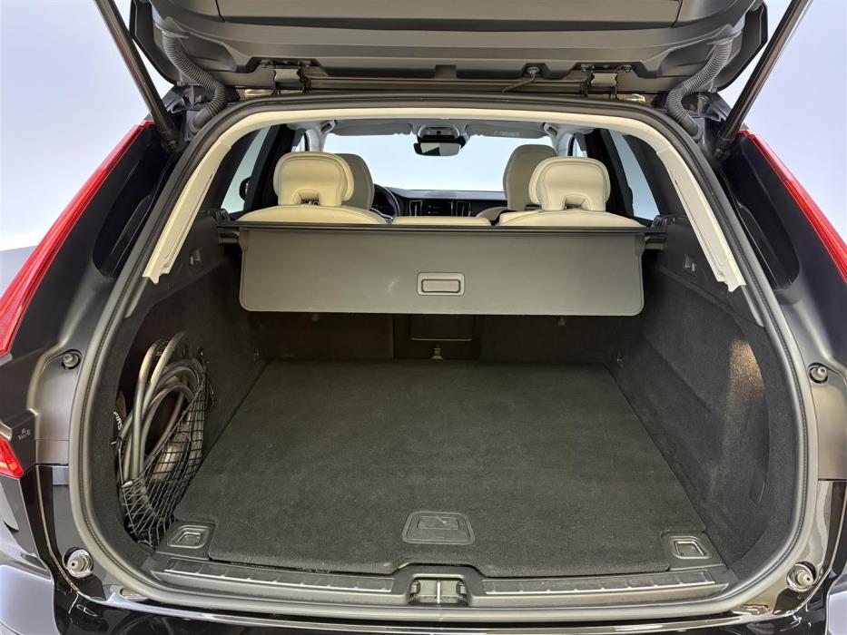 VOLVO XC60 2020