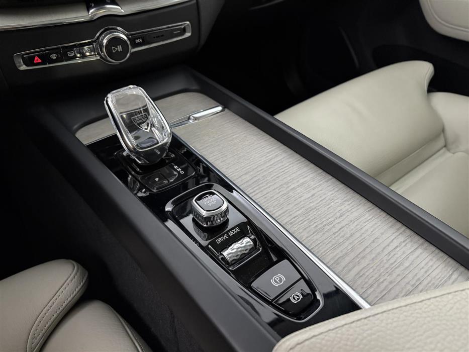 VOLVO XC60 2020