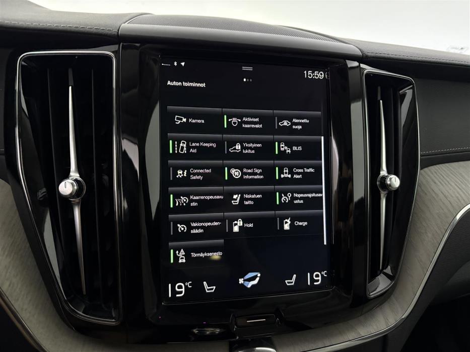 VOLVO XC60 2020