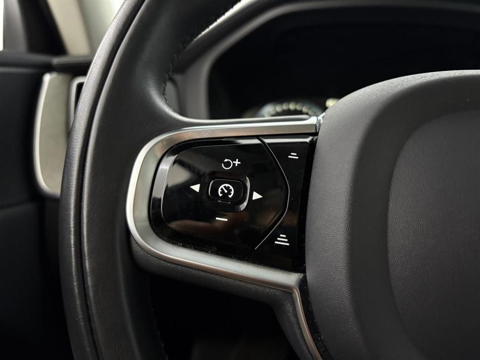 VOLVO XC60 2020