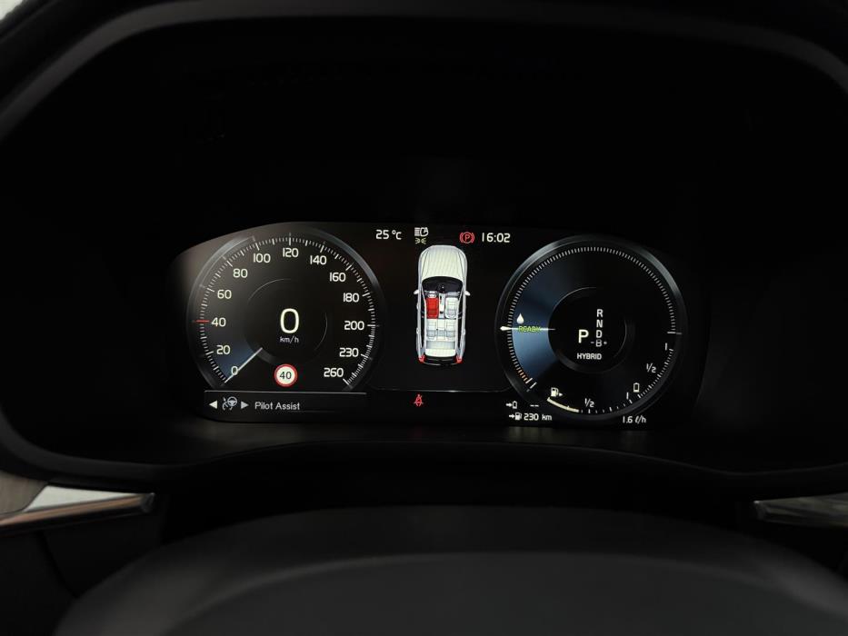 VOLVO XC60 2020