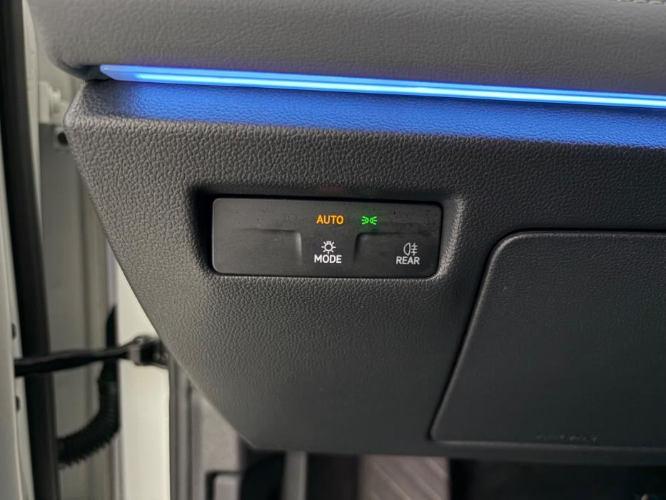 VOLKSWAGEN Passat 2024