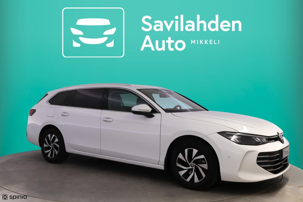 VOLKSWAGEN Passat 2024