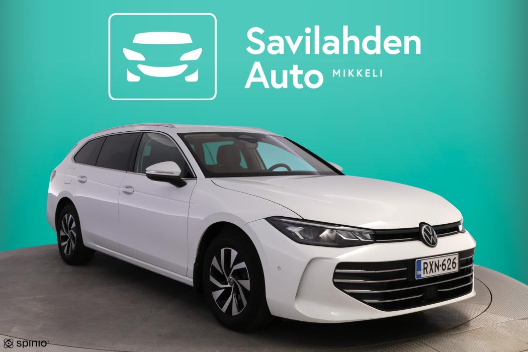 VOLKSWAGEN Passat 2024