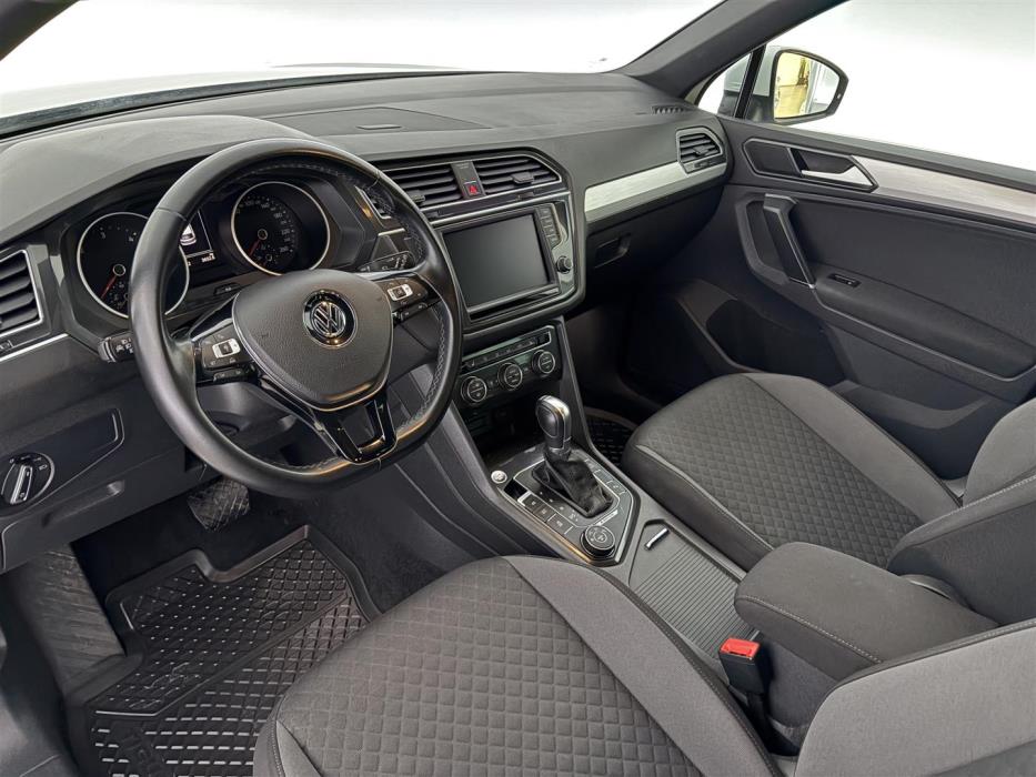 VOLKSWAGEN Tiguan 2017