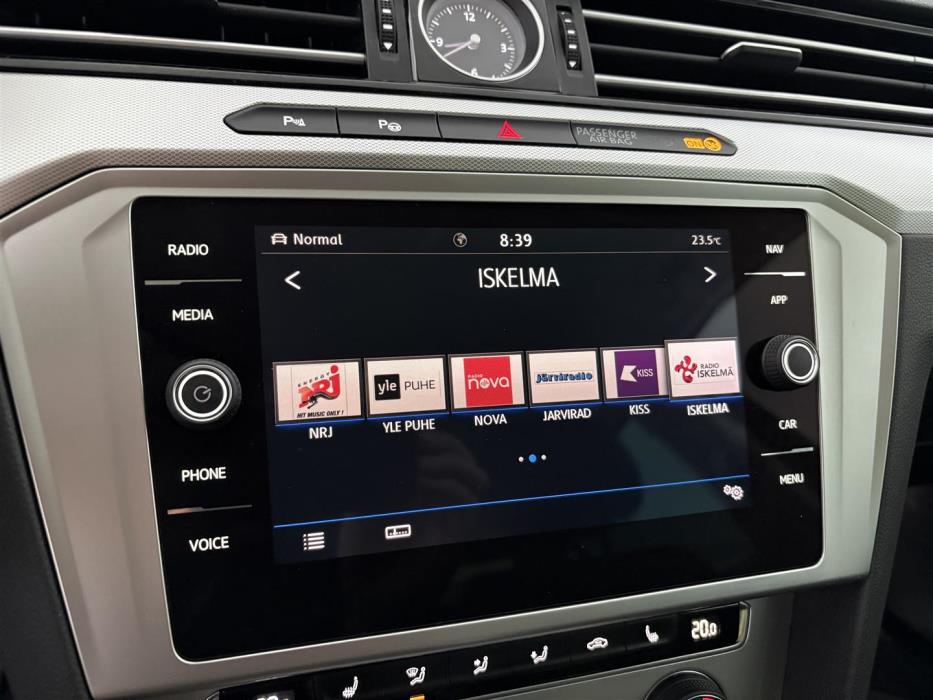 VOLKSWAGEN Passat 2018
