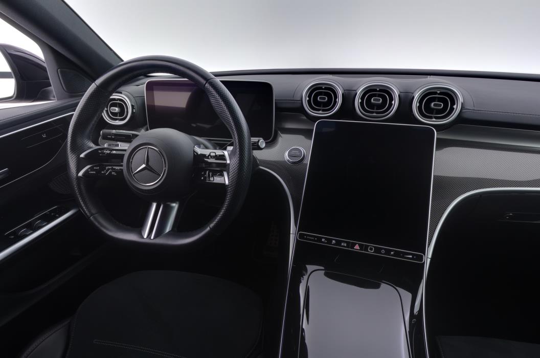 MERCEDES-BENZ C 2023