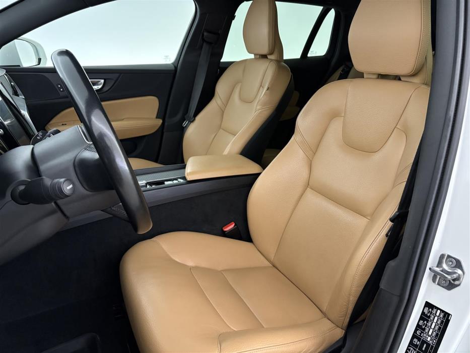 VOLVO V60 2019