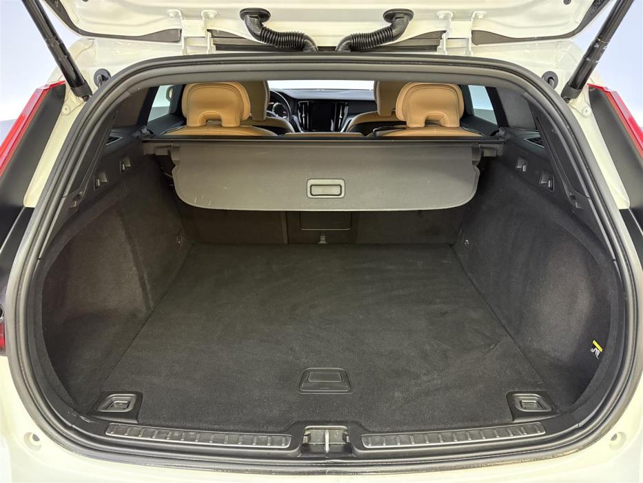 VOLVO V60 2019