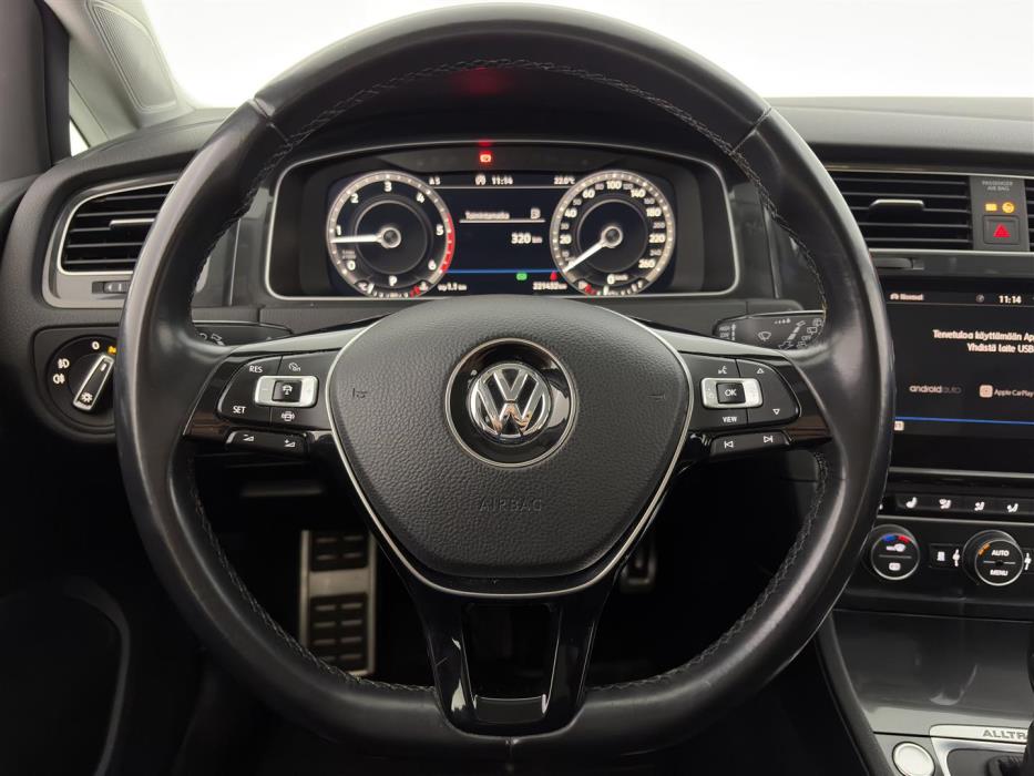 VOLKSWAGEN Golf 2019