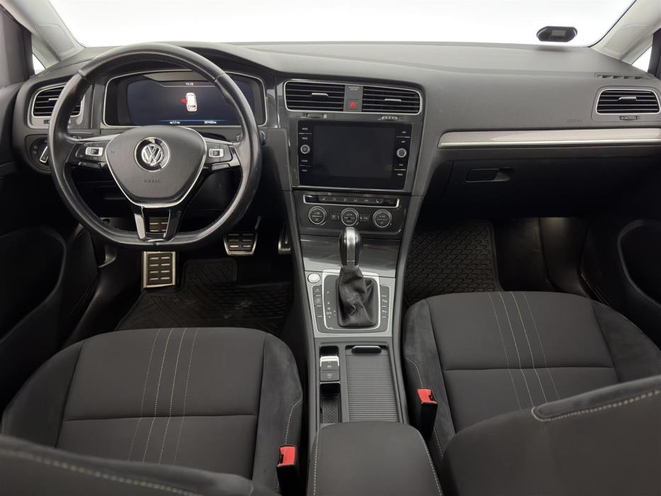 VOLKSWAGEN Golf 2019
