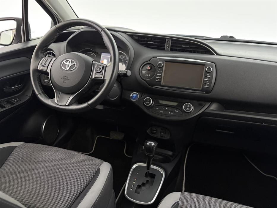 TOYOTA Yaris 2020
