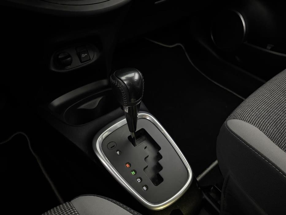 TOYOTA Yaris 2020