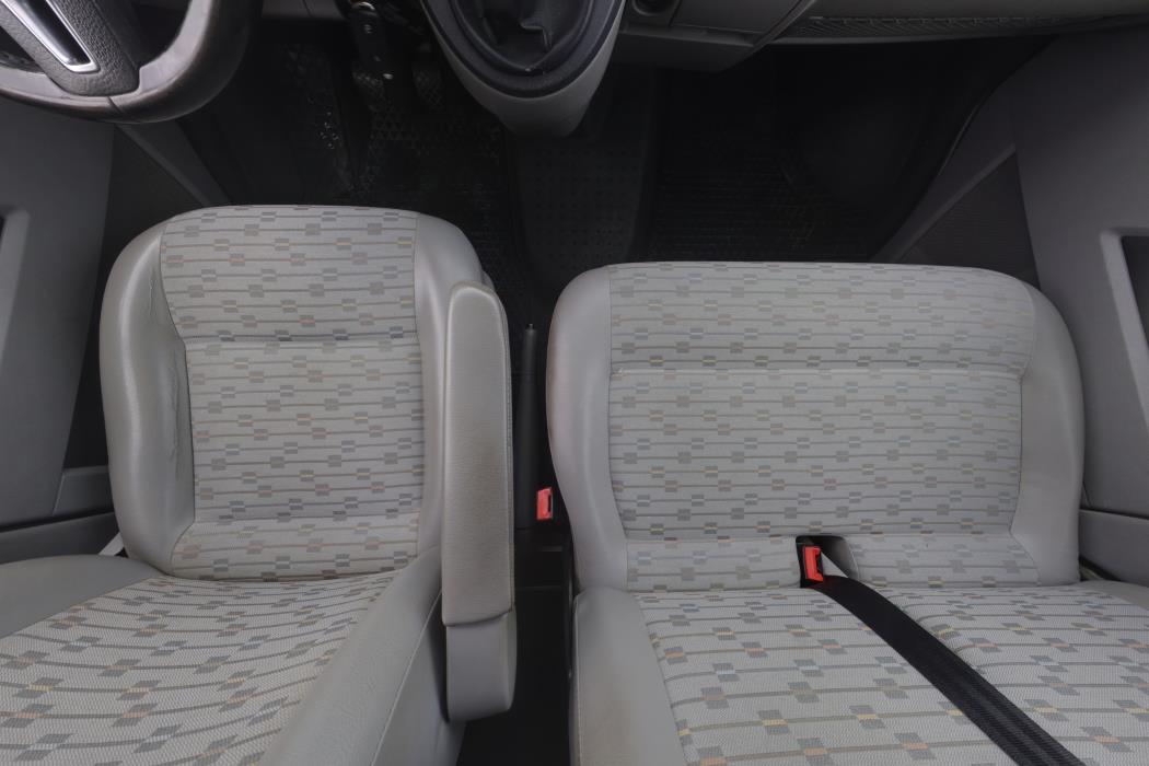 VOLKSWAGEN Transporter 2010