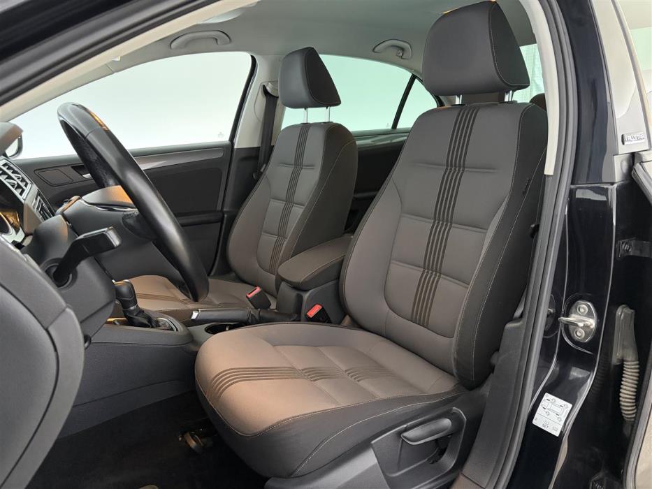 VOLKSWAGEN Jetta 2016