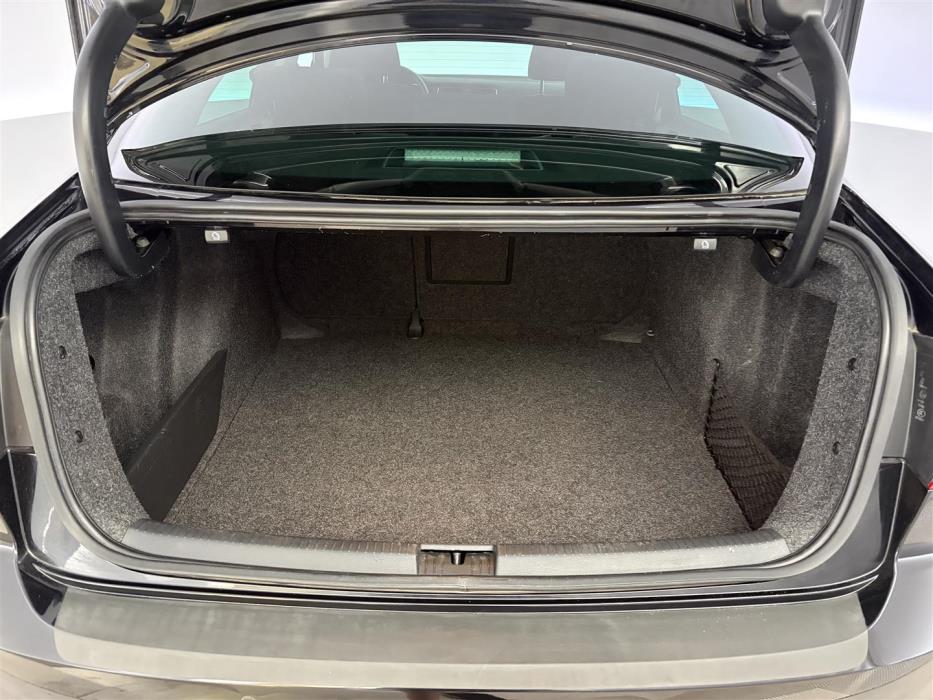 VOLKSWAGEN Jetta 2016