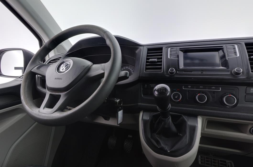 VOLKSWAGEN Transporter 2017