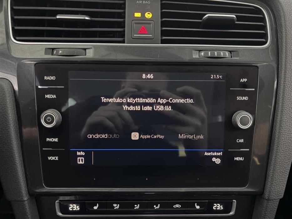 VOLKSWAGEN Golf 2018