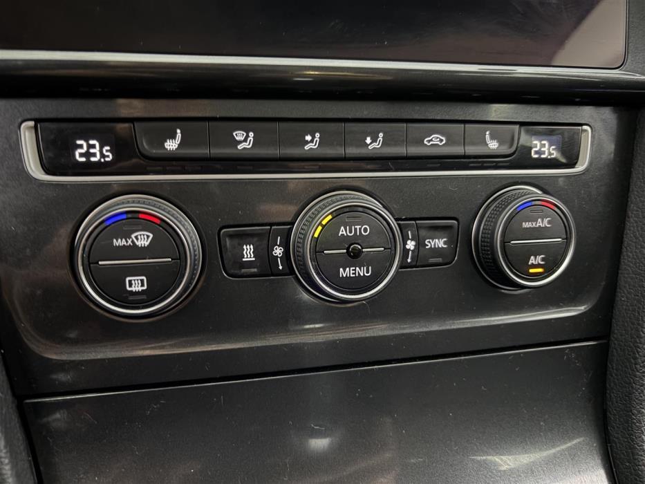 VOLKSWAGEN Golf 2018