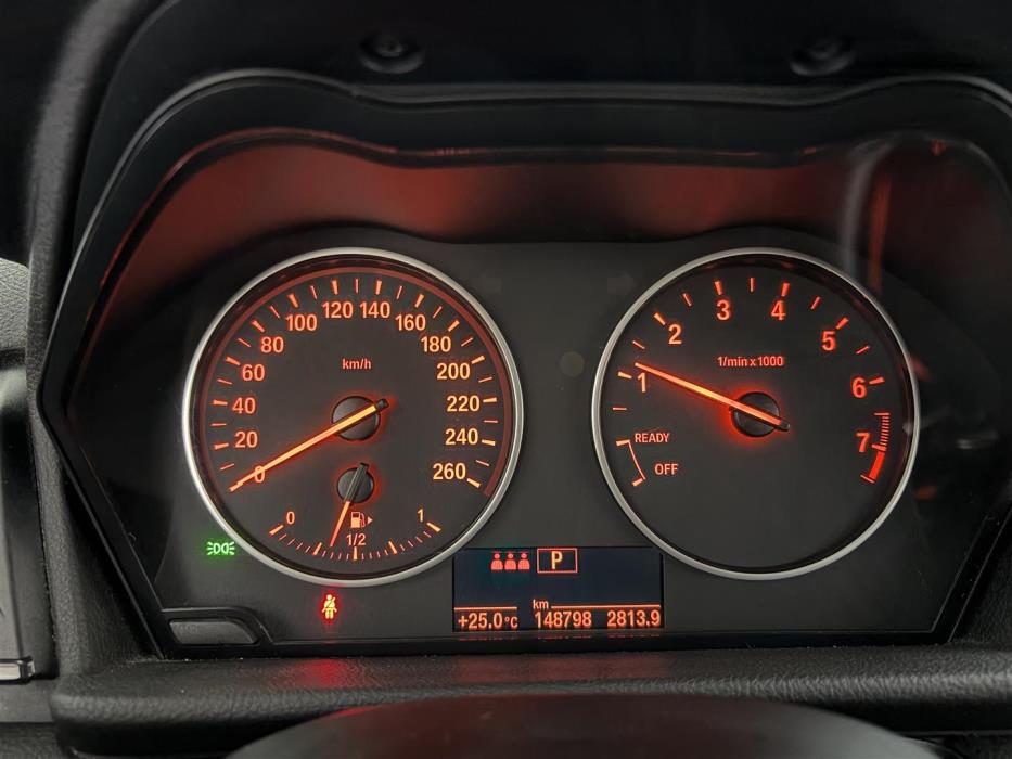 BMW 218 2015