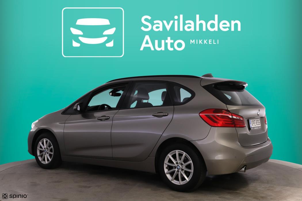 BMW 218 2015