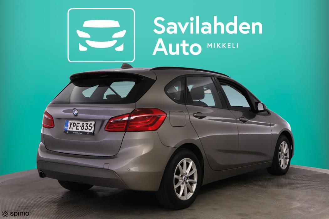 BMW 218 2015