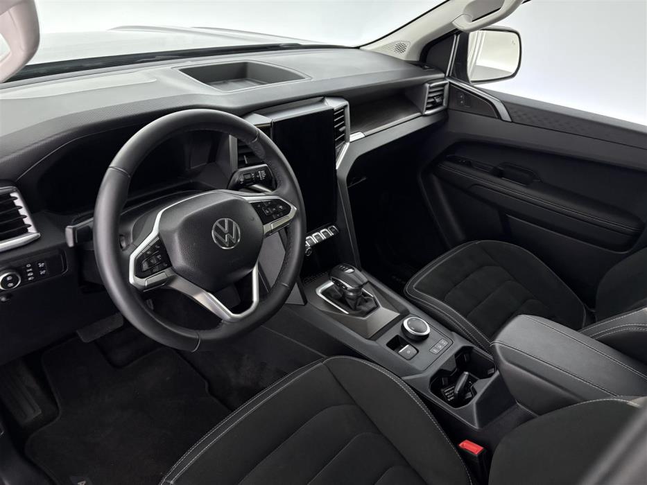 VOLKSWAGEN Amarok 2024