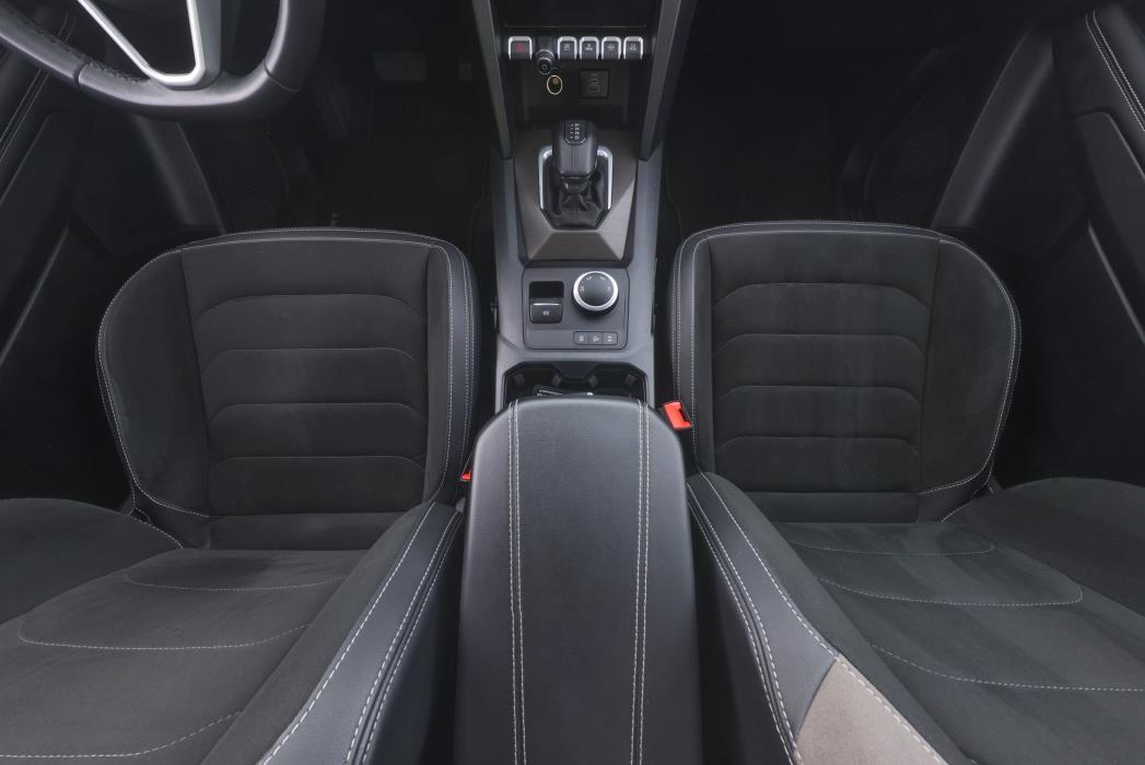 VOLKSWAGEN Amarok 2024