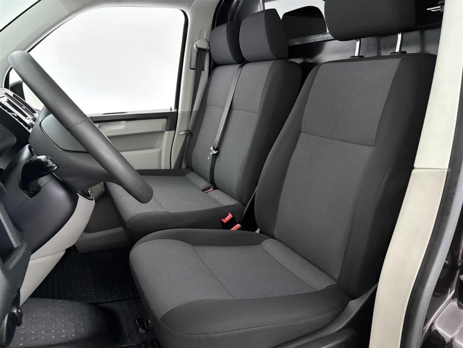 VOLKSWAGEN Transporter 2015