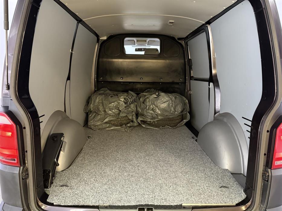 VOLKSWAGEN Transporter 2015