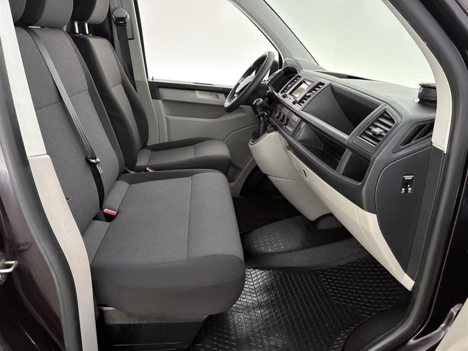 VOLKSWAGEN Transporter 2015