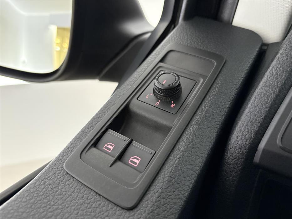 VOLKSWAGEN Transporter 2015