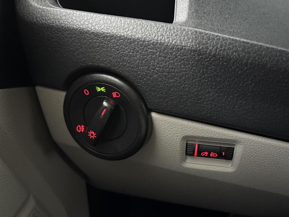VOLKSWAGEN Transporter 2015